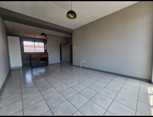 3 BEDROOM APARTMENT FOR SALE IN NEW REDRUTH